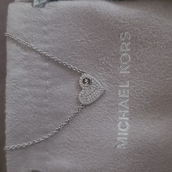 NWT Authentic Michael Kors rhinestone heart necklace - Picture 1 of 8
